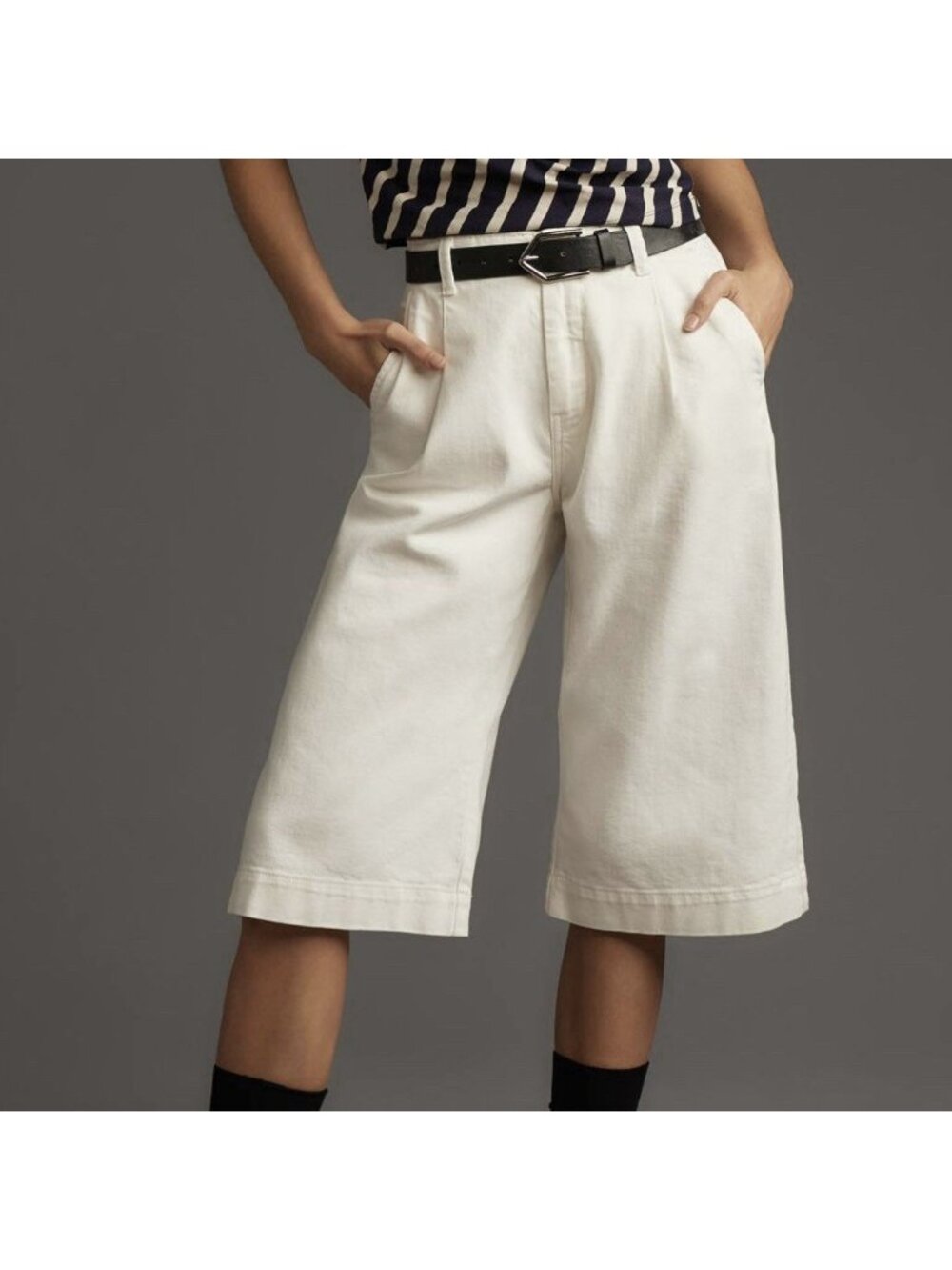 Pilcro Anthropologie White High-Rise Pleated Culotte Jeans Shorts Women’s Sz 30